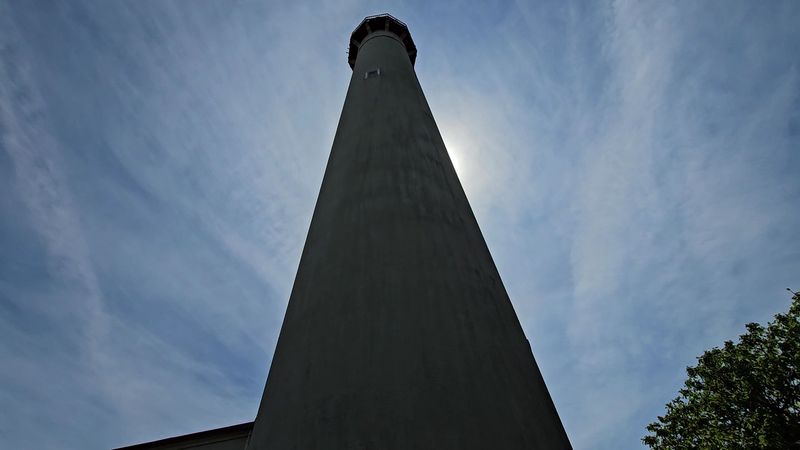 A Lighthouse That Feels Even More Dramatic in Winter