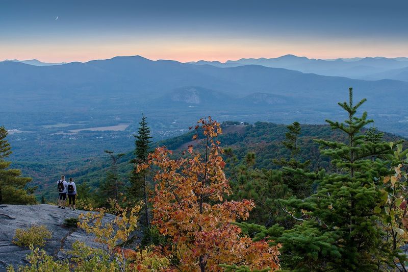 Moments of Quiet Beauty Beneath the White Peaks
