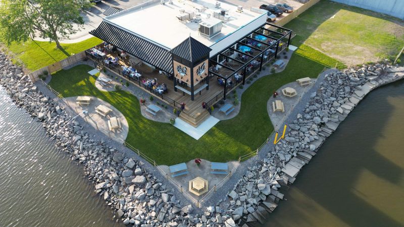 Saginaw Bay, Bay City waterfront eateries