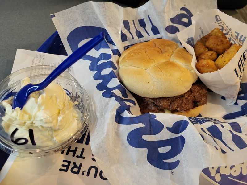 Culver’s, Milwaukee, 6th & Layton