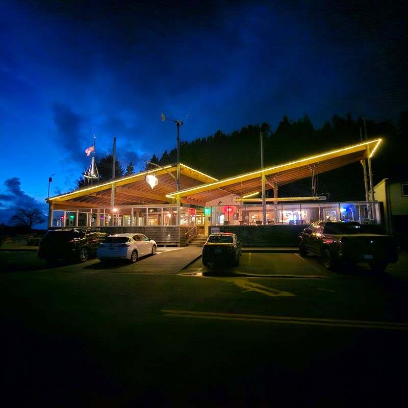 The Schooner Restaurant & Lounge Netarts