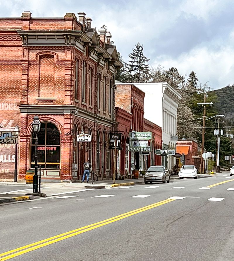 Stop 10: Jacksonville, Gold Rush Streets In Winter Light