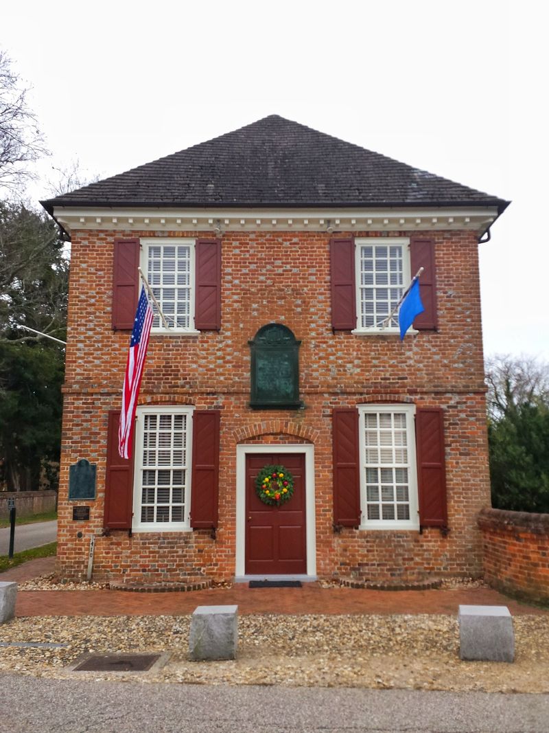 Lantern Walks That Bring History to Life
