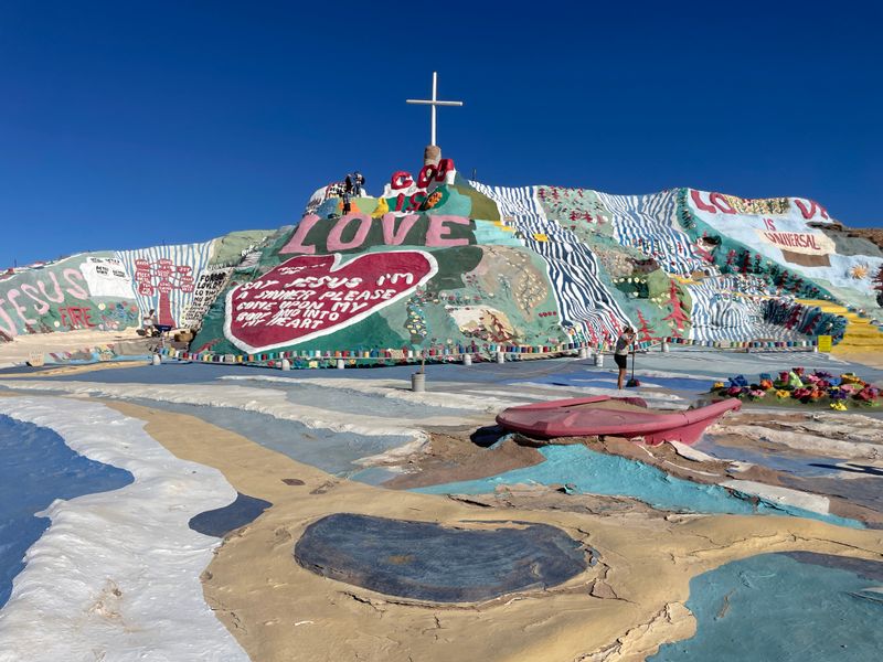 Photography and filming, what is welcome