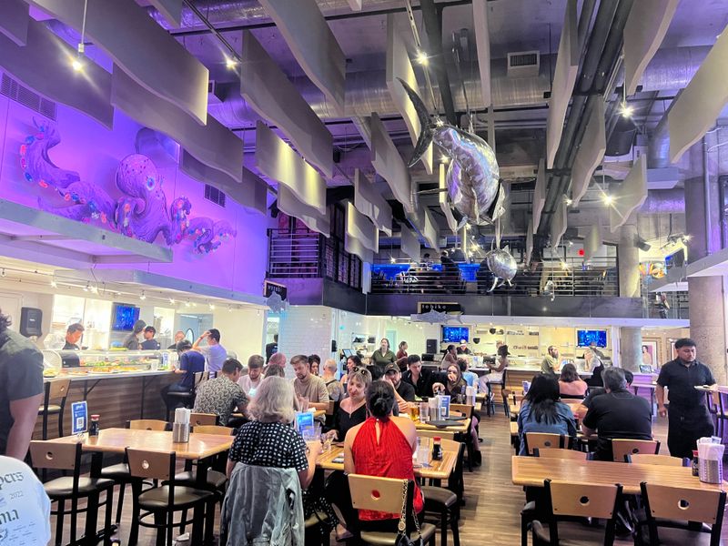 Mikuni Japanese Restaurant and Sushi Bar