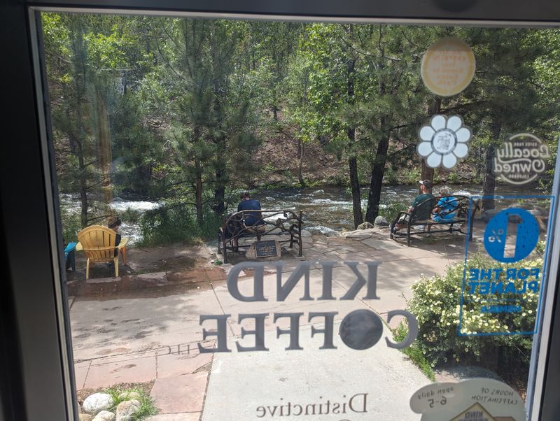 An Easy Pair With A Lake Estes Walk