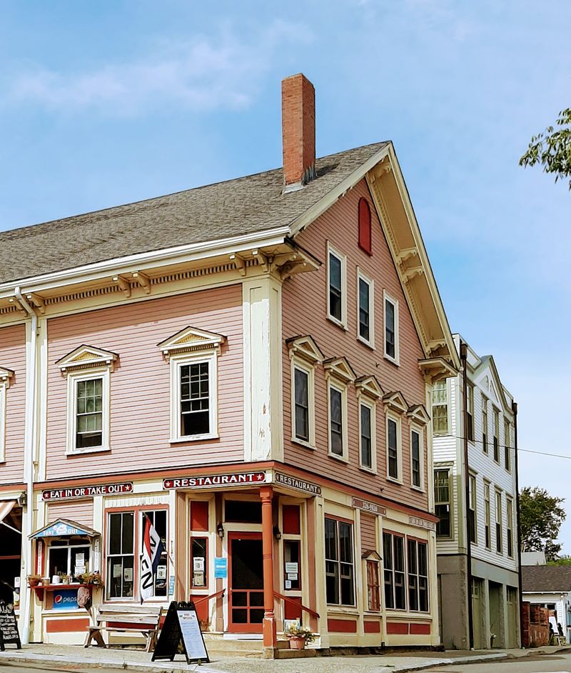 Quiet study corners and library greens