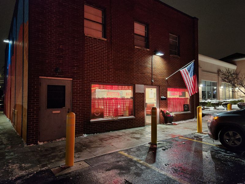 Rubino's Pizza, 2643 E Main St, Columbus, OH 43209