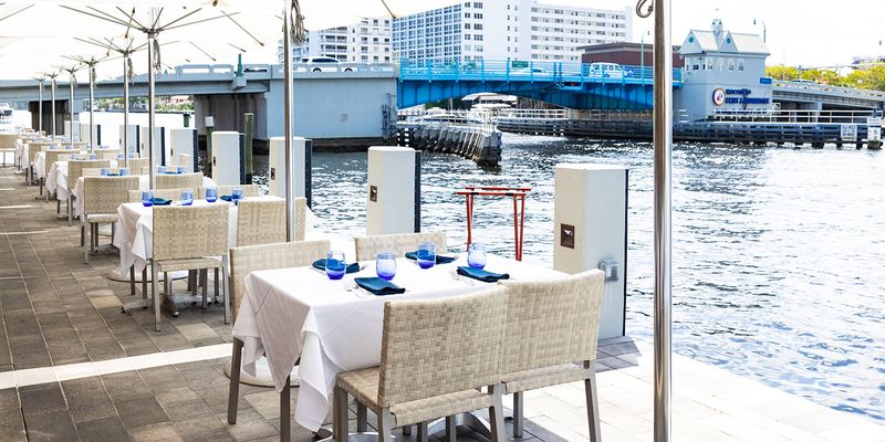 Blue Moon Fish Co., Fort Lauderdale