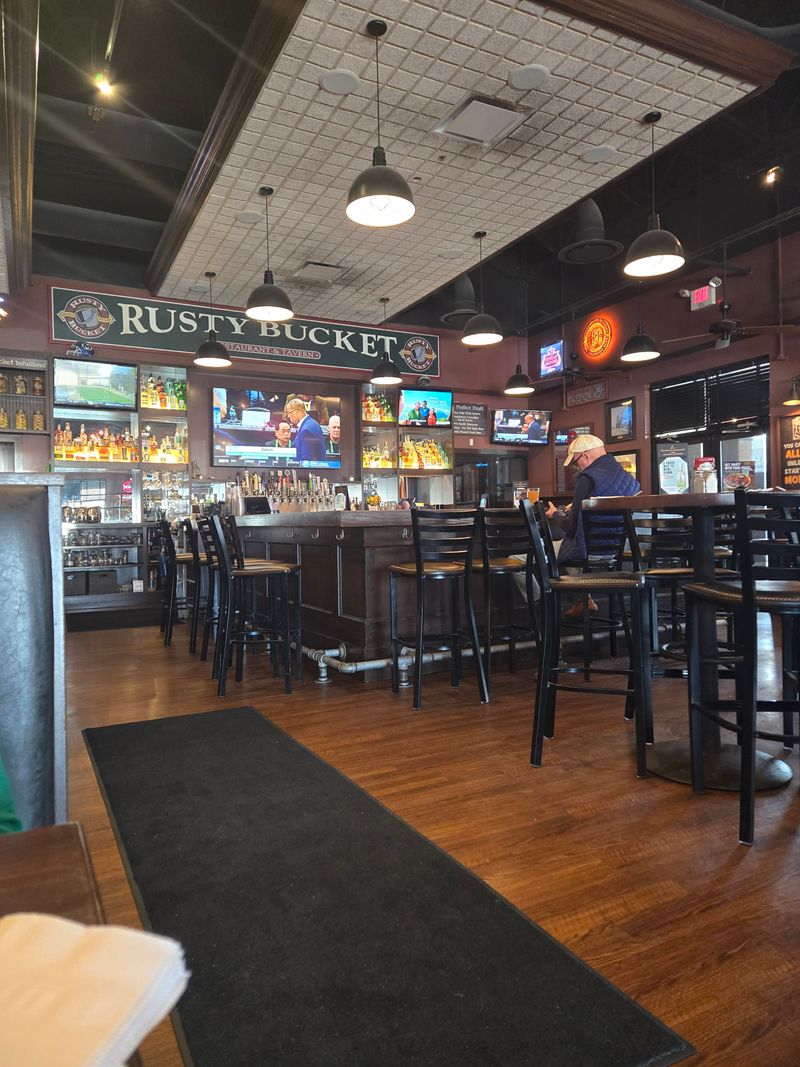 Rusty Bucket Restaurant & Tavern, Dayton