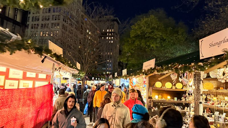 Special Holiday Events and Pop-Up Markets
