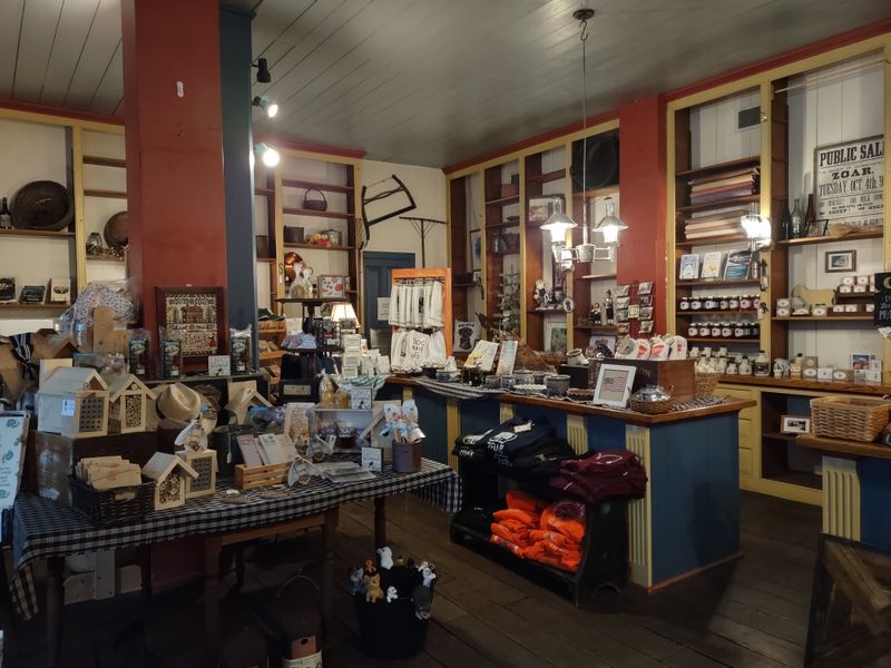 Artisan Shops That Continue Local Craft Traditions