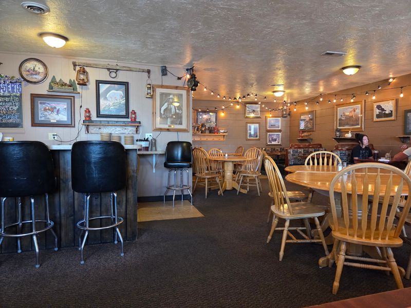 Old West Vibes, Zero Cheesy