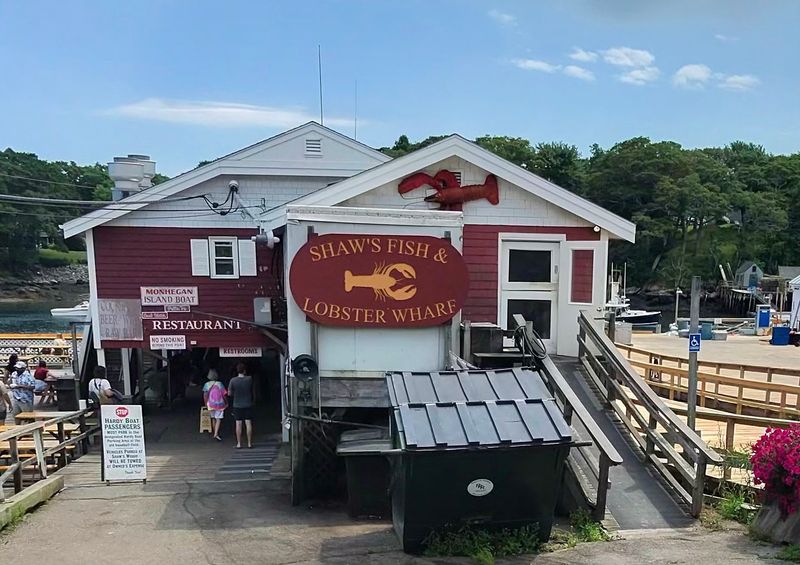 Shaw's Fish & Lobster Wharf