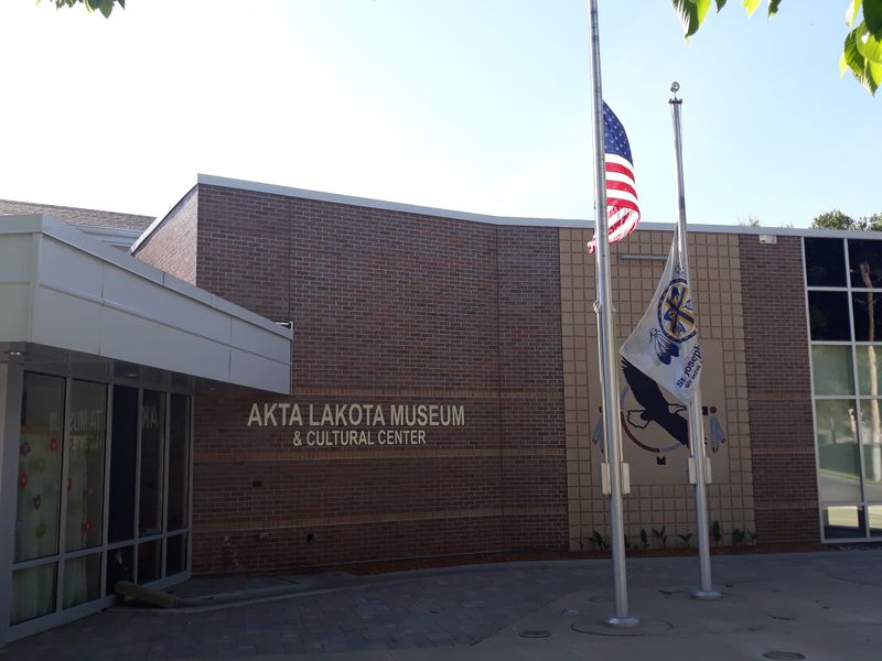 Akta Lakota Museum & Cultural Center