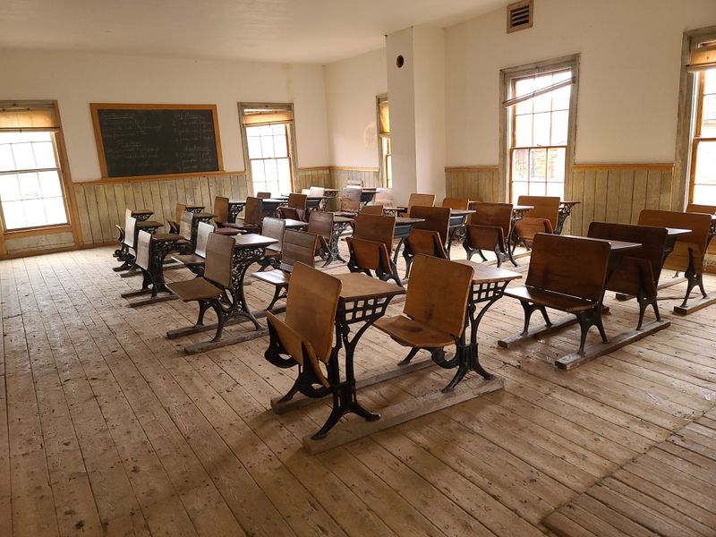 Schoolhouse voices and lessons
