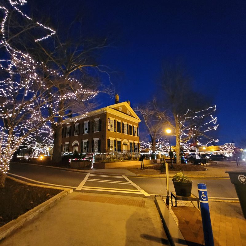 A Mountain Town That Turns Into a Christmas Postcard