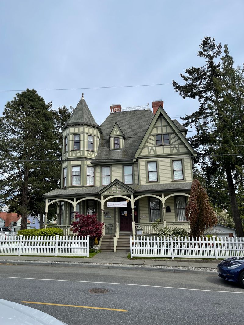 Museum Quality History in Small Town Spaces