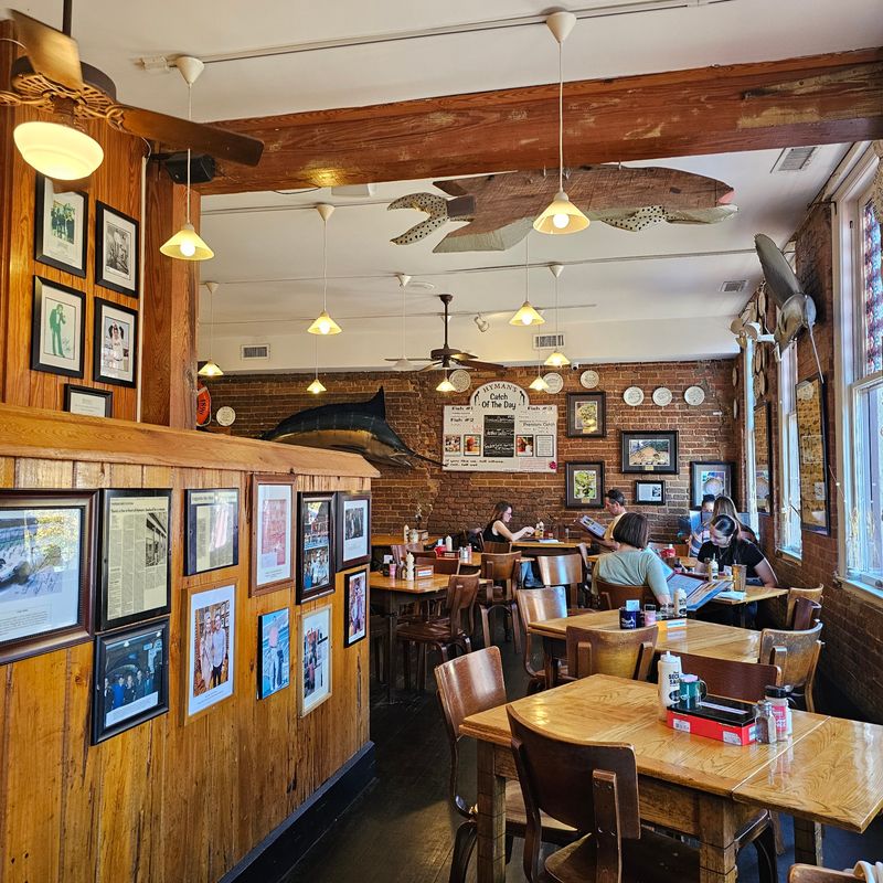 Hyman’s Seafood, Charleston