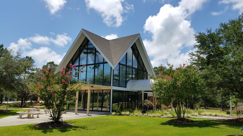 A Coastline Made for Slow Winter Travel