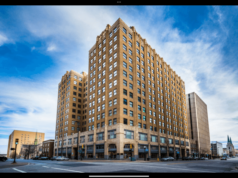 Deco District stroll, your perfect first look