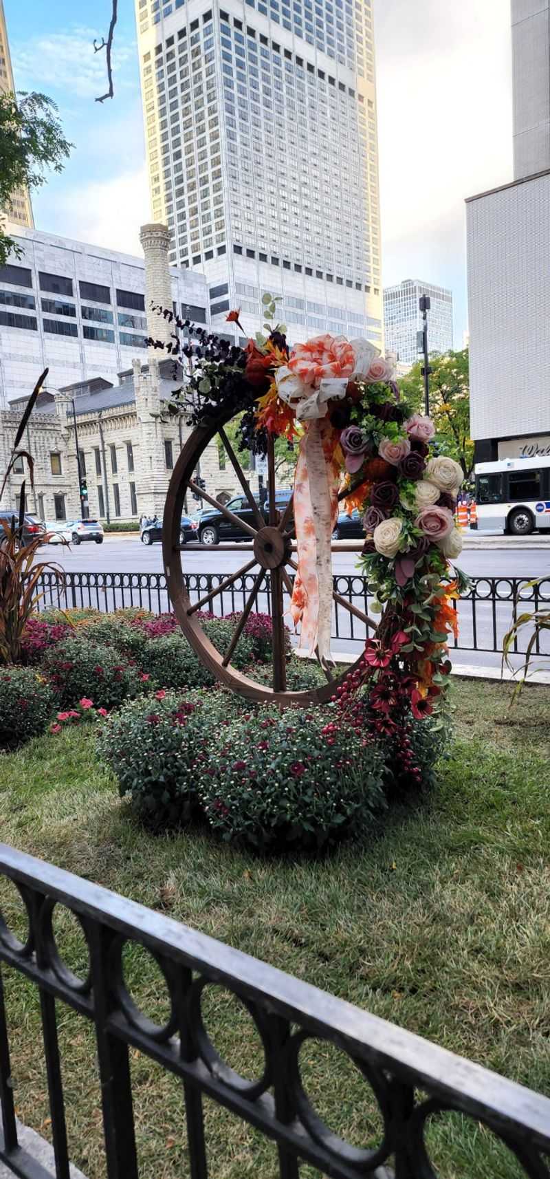 Window displays that tell stories