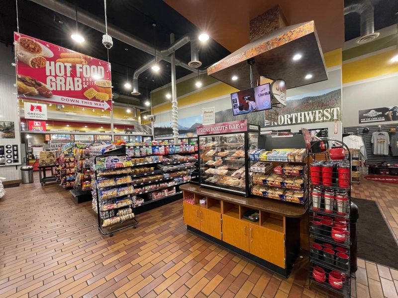 Dining variety with familiar comfort