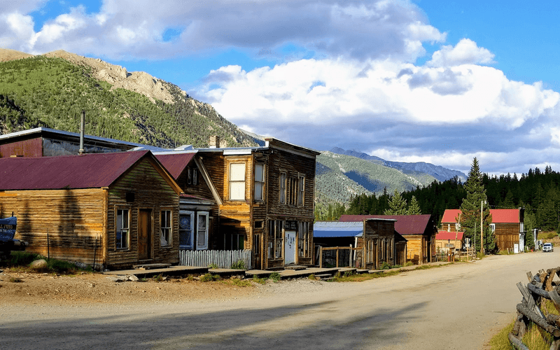 Ghost town etiquette that protects fragile places