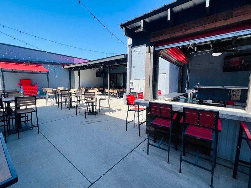 Why Everyone Loves Joe's Pizza And Pasta