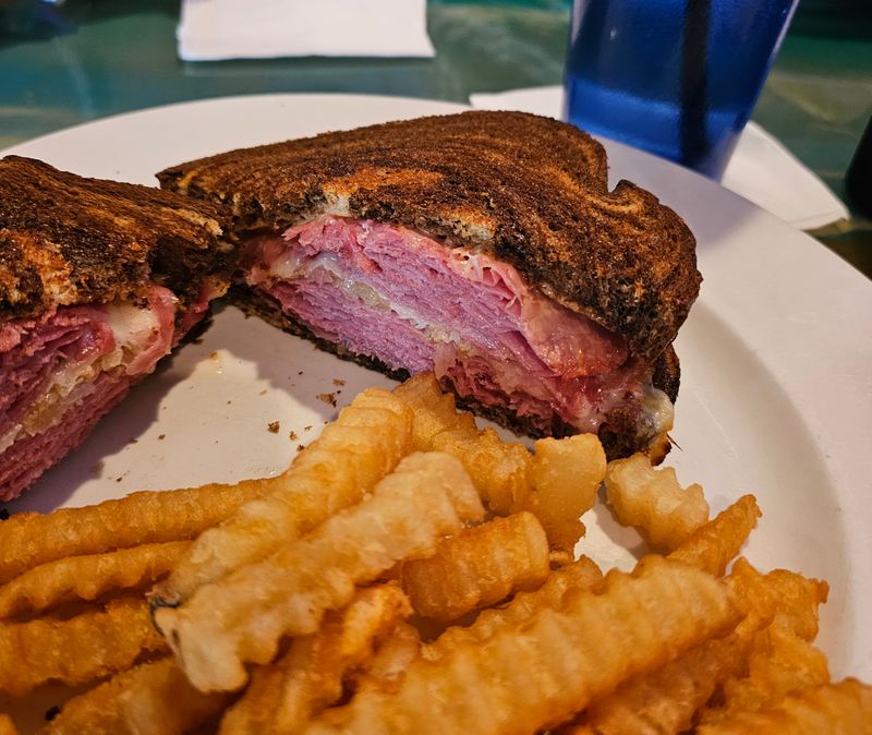 Plenty Of Pics, Preview The Vibe