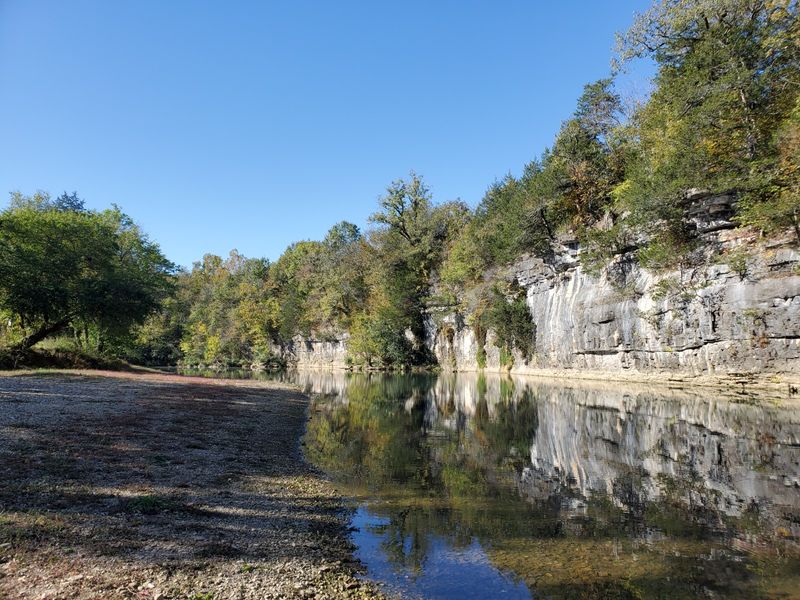 A Buffalo River Gateway That Never Loses Its Color