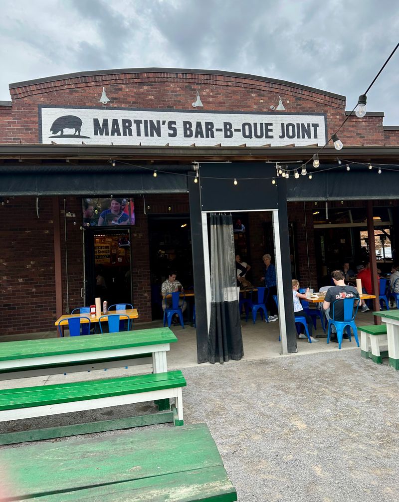 Martin's Bar-B-Que Joint (Birmingham)