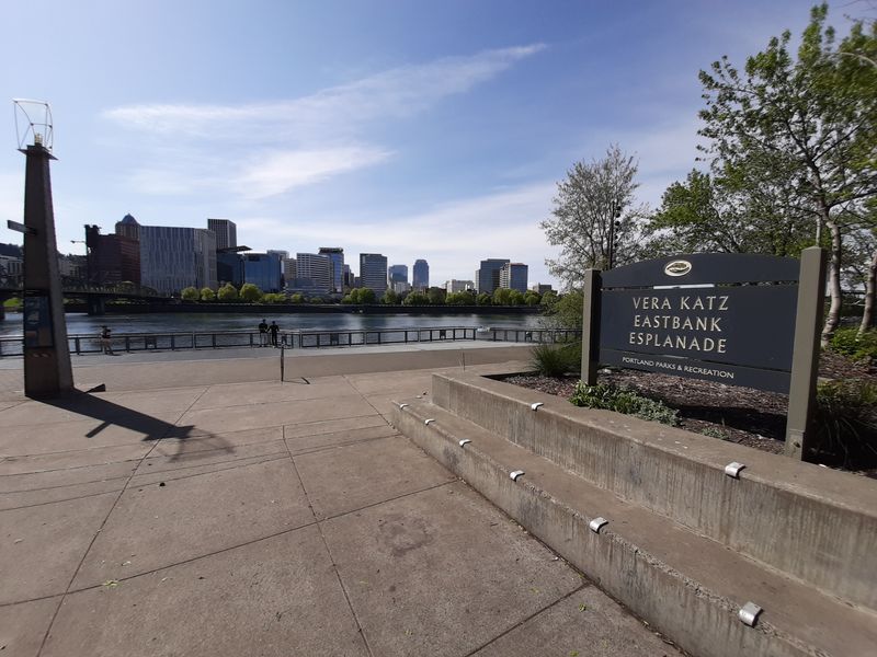 Eastbank Esplanade