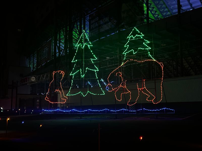 Santa’s Speedway Village and Photo Moments