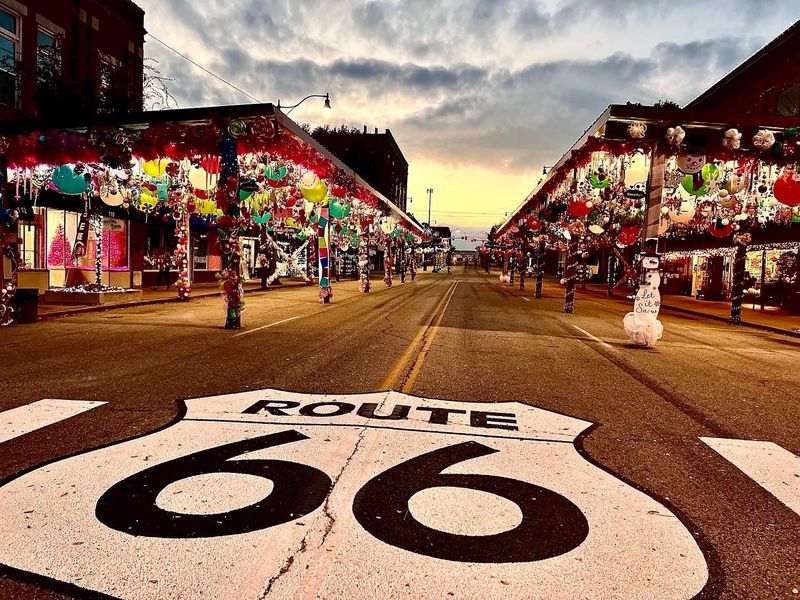 Route 66 Through Tulsa Christmas Crawl