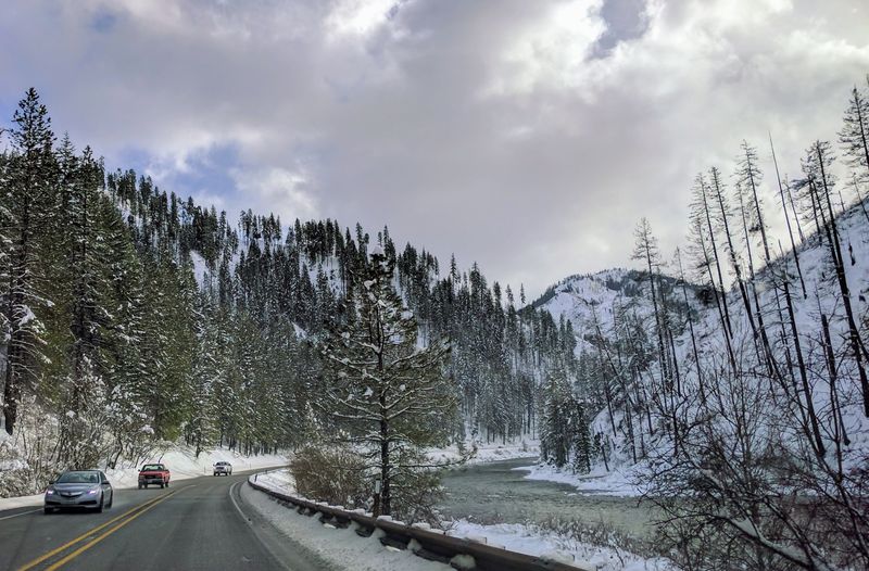 US-2 Over Marias Pass
