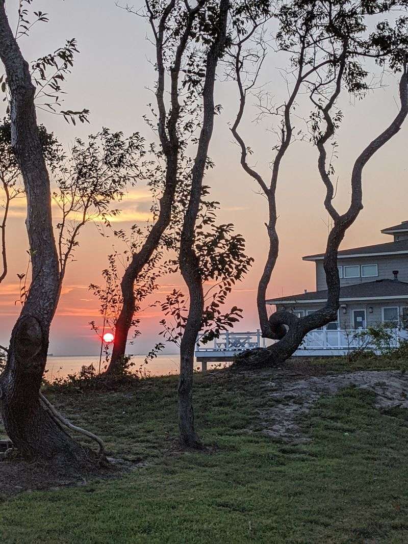 The Chesapeake Bay Bridge-Tunnel Horizon