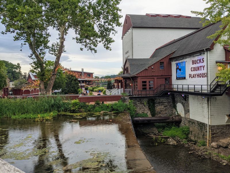 New Hope and Its Strategic River Setting