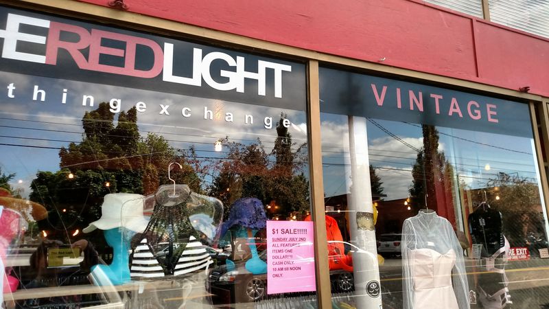 Red Light Clothing Exchange (Portland, SE Hawthorne)