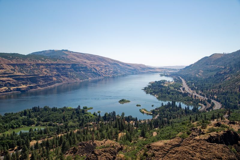 Rowena Crest Overlook