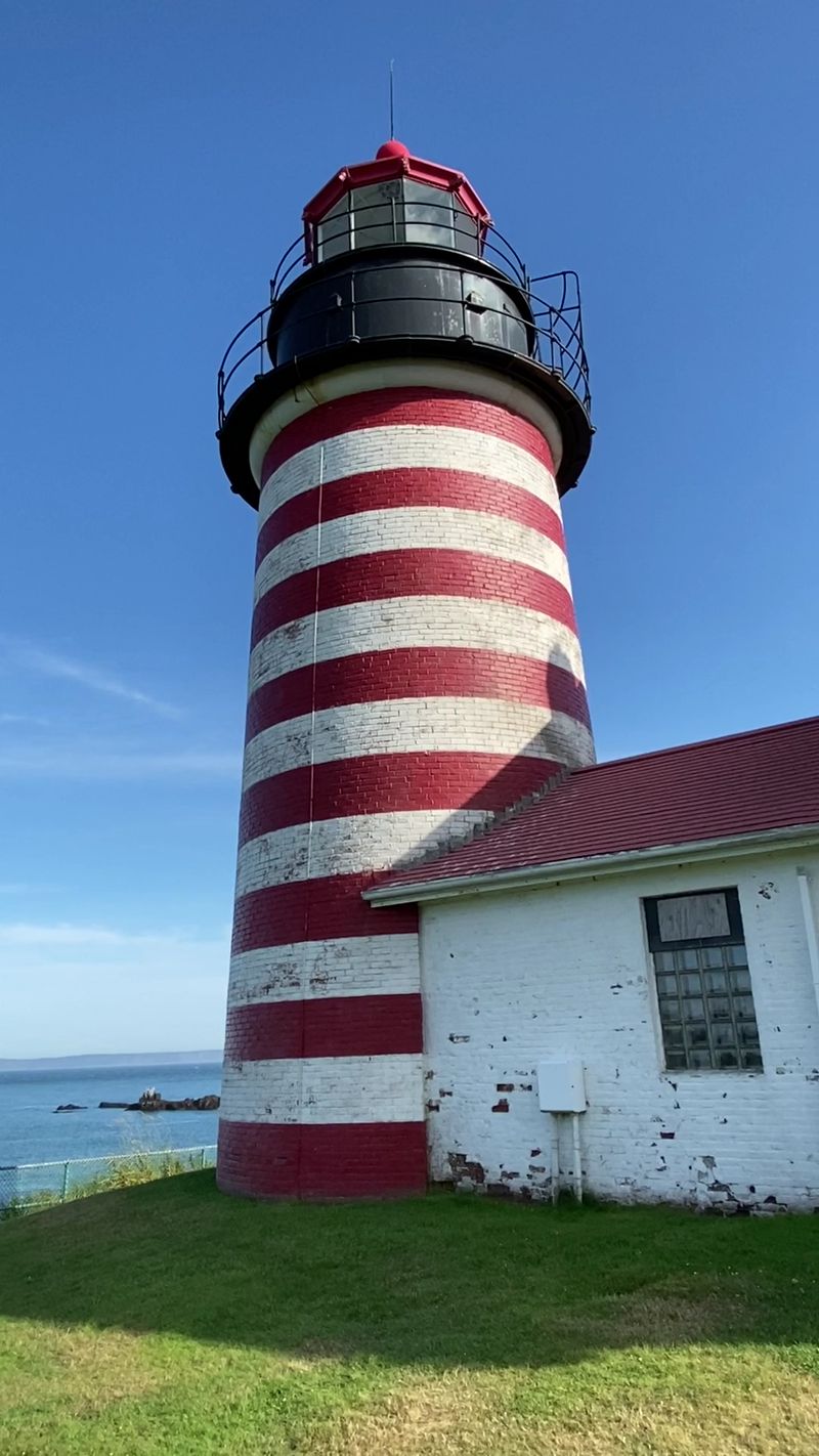 West Quoddy Head Light, Red and White Beacon