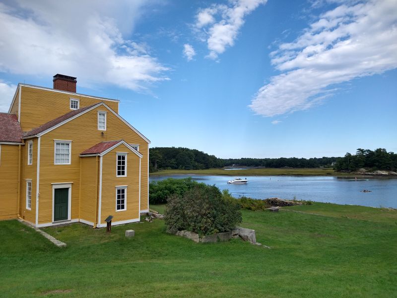 Wentworth Coolidge Mansion State Historic Site