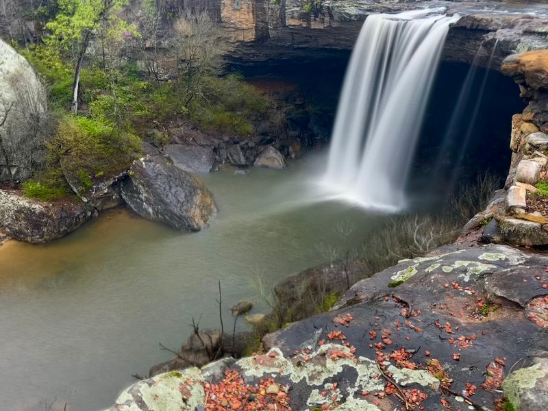 Noccalula Falls Park