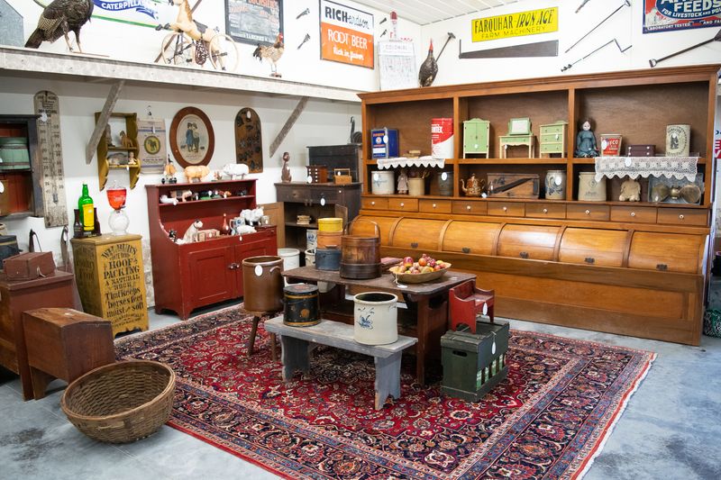 Millersburg Courthouse Square and Antique Finds