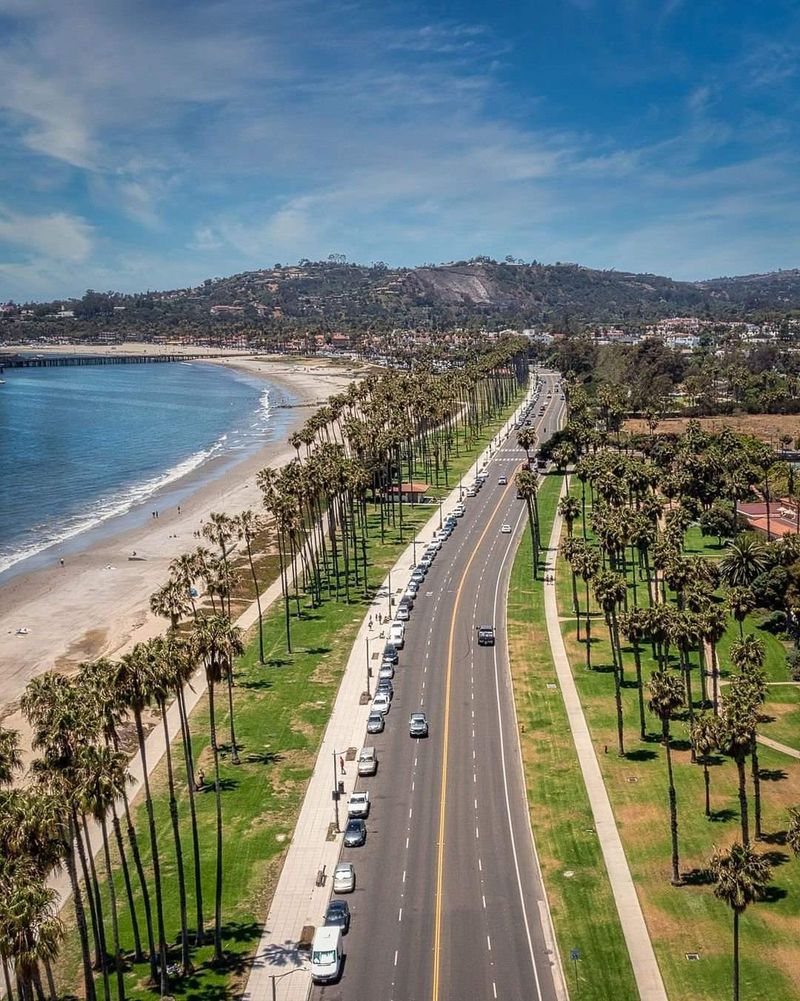 Experience the Downtown Holiday Parade on State Street