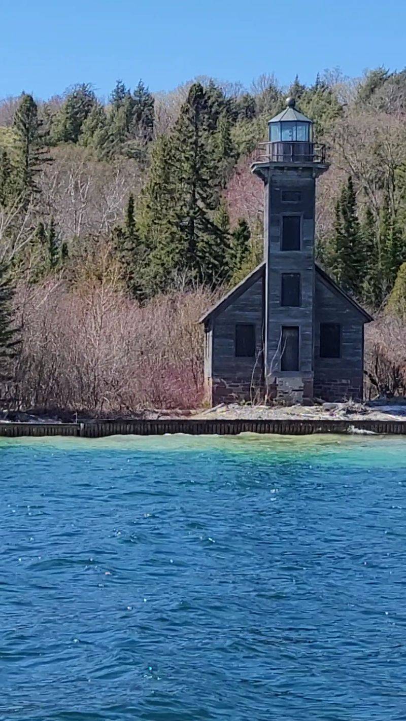 Grand Island East Channel Light