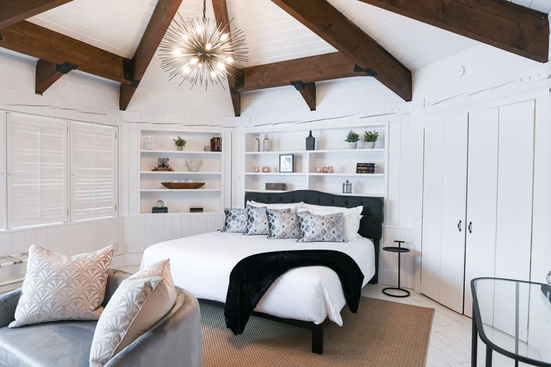 Luxury Living Quarters