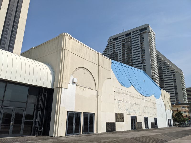 How to see it safely and respectfully