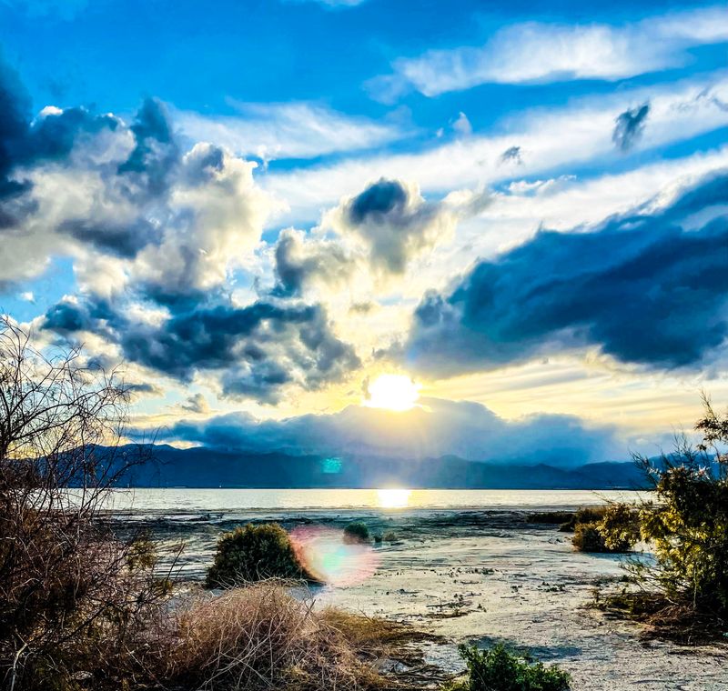 Responsible travel and etiquette by the water