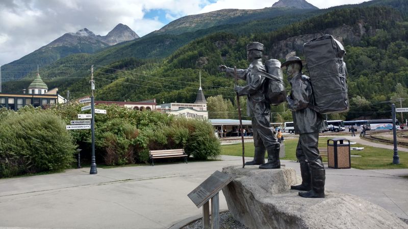 Chilkoot Trail Challenges Adventurous Spirits